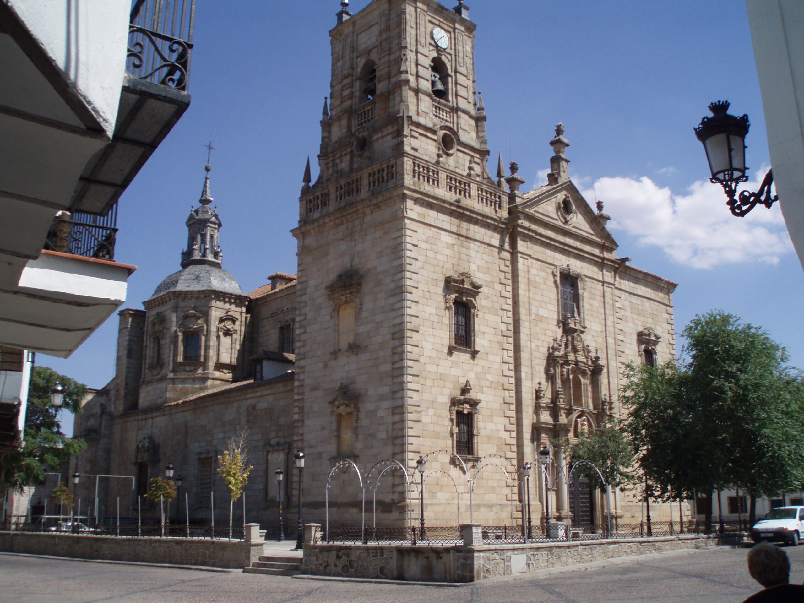 Iglesia de Santo Tomás Apóstol de Orgaz, obra de Alberto de Churriguera