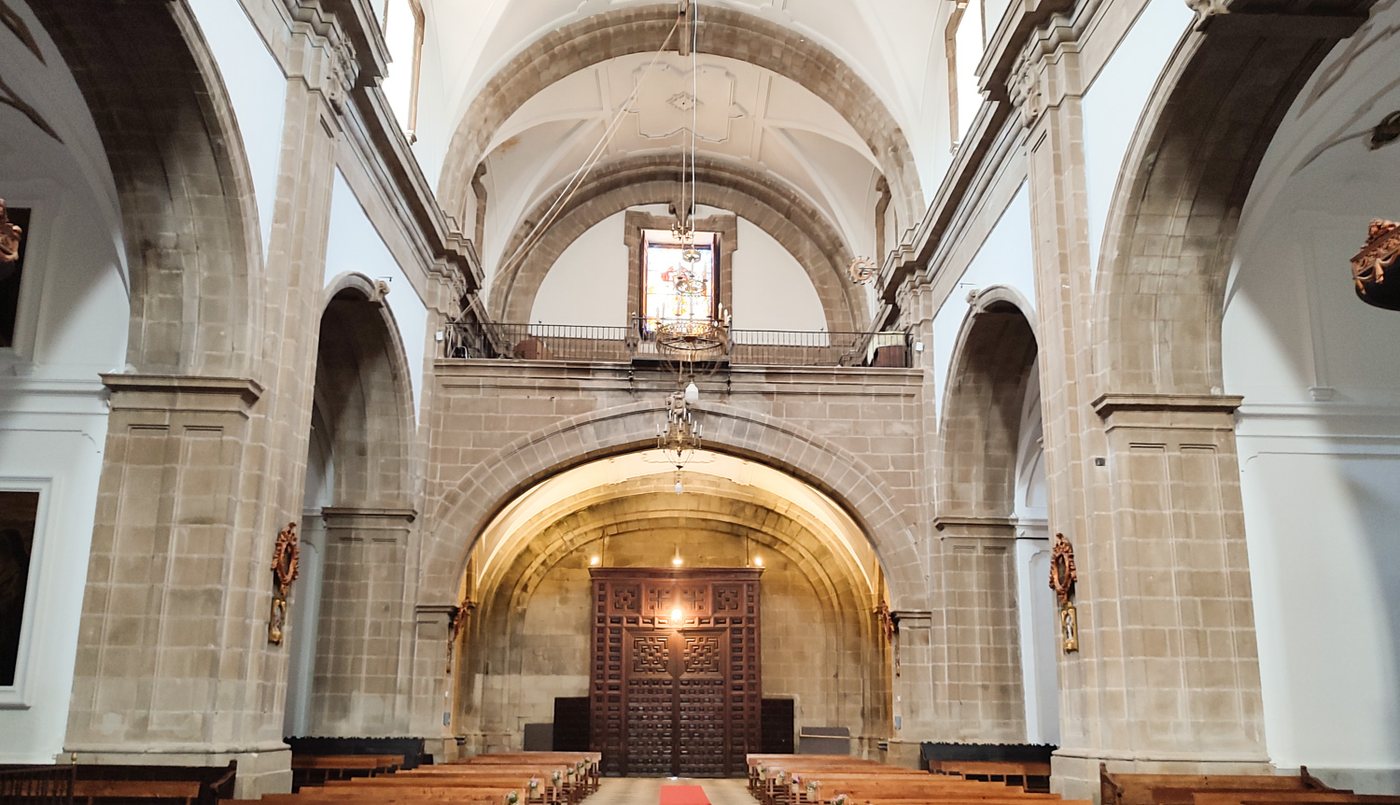 Interior de la iglesia de Santo Tomás Apóstol de Orgaz